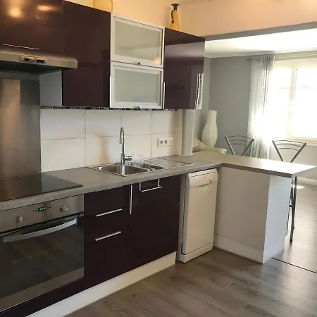 Entier 3 Pieces Face Au Port Apartment