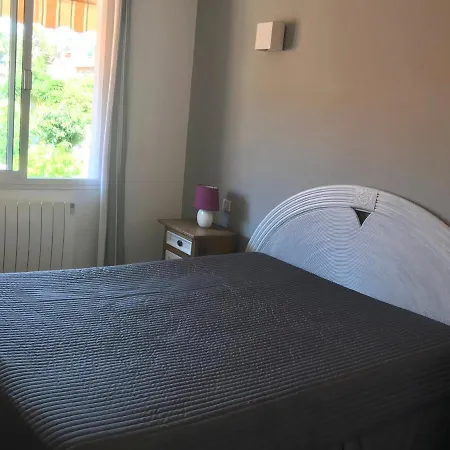 Entier 3 Pieces Face Au Port Apartment Vallauris